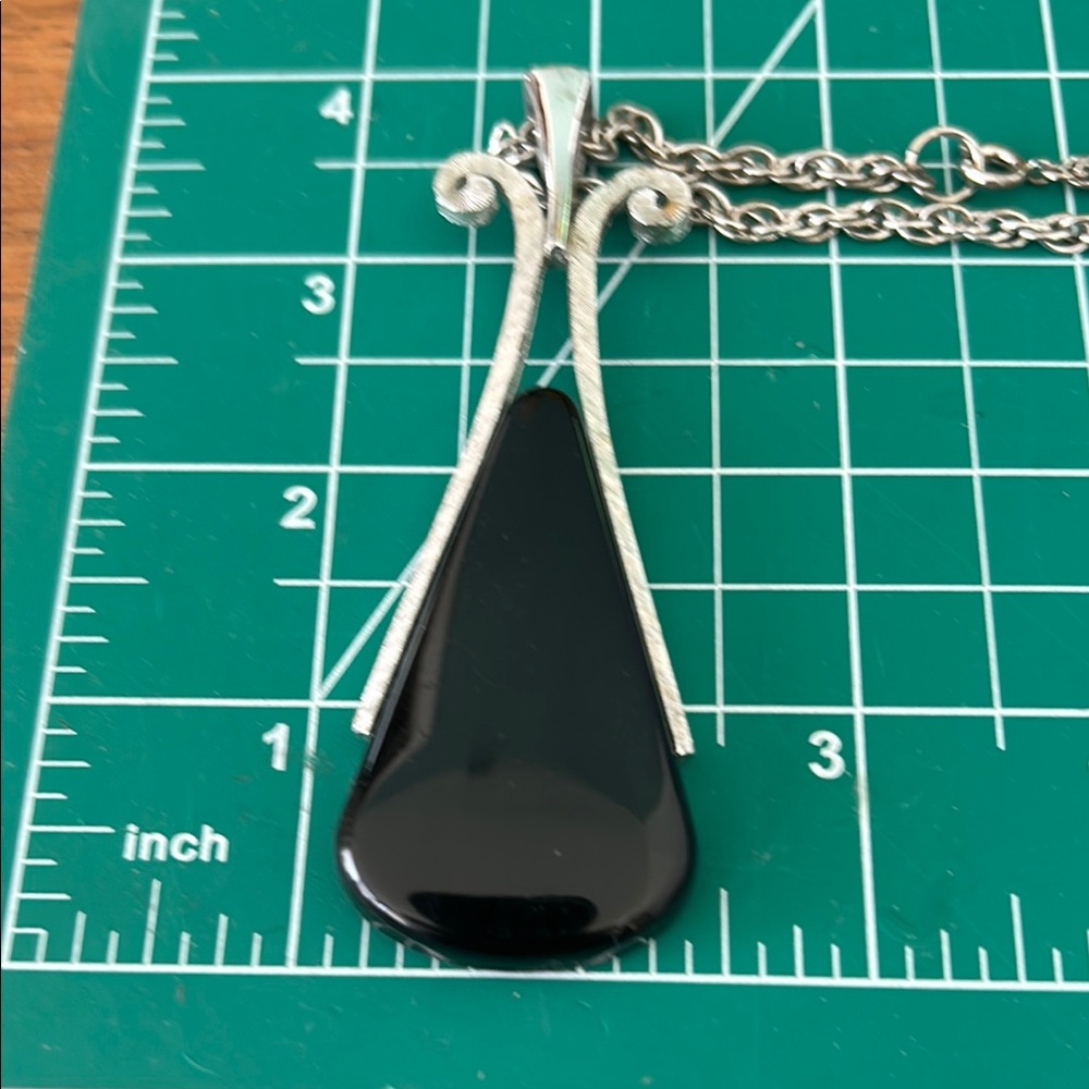 Vintage Art Deco MCM Style 60’s 70’s  Avon Necklace Silver Black